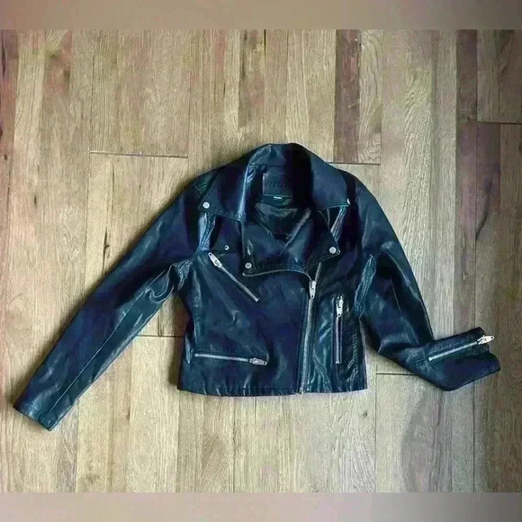 Blank NYC Vegan‎ Leather Moto Jacket Sz S Classic Minimalist Indie - Picture 1 of 8